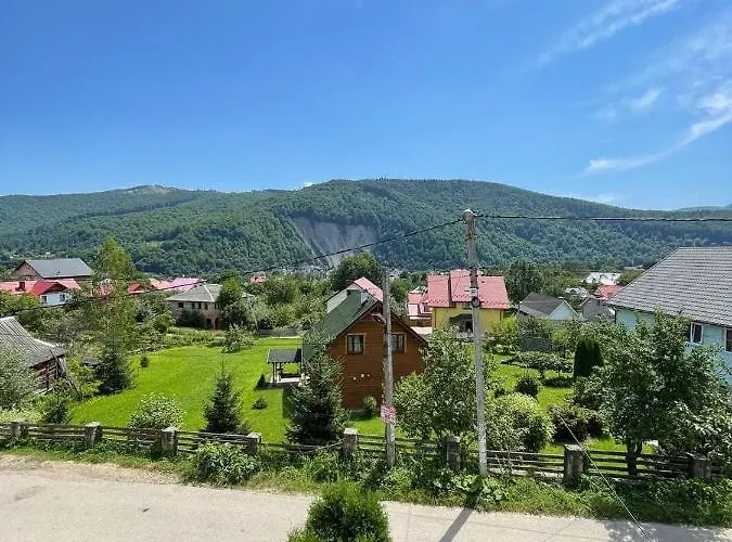 Svitlyachok Яремче